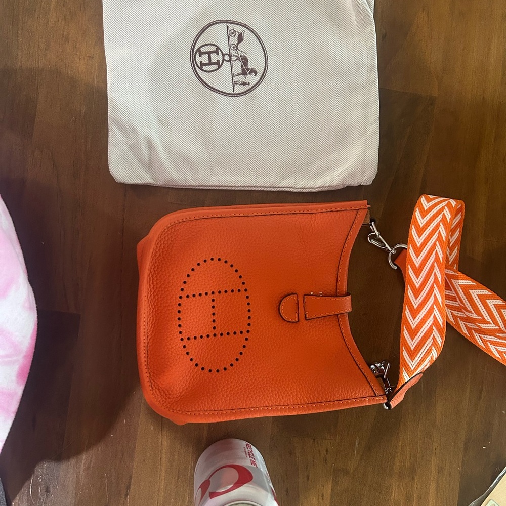 Women's Orange Leather H Crossbody Bag - Picture 2 of 3